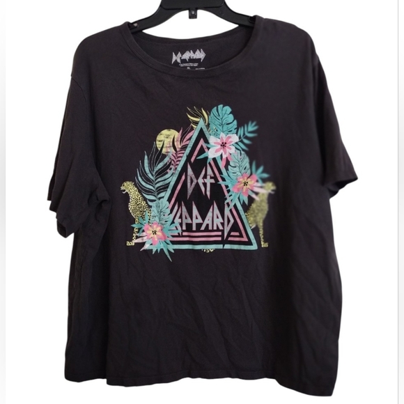 Def Leppard Tops - Def Leppard Multicolor Tropical Floral Logo Black Graphic Tshirt Size XL